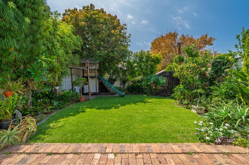 3 Bedroom Property for Sale in Harfield Village Western Cape